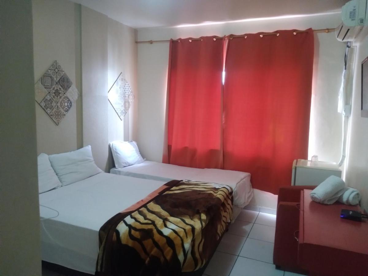 Fronteira Hotel ซังตานา โด ลิฟวราเมงโต ภายนอก รูปภาพ