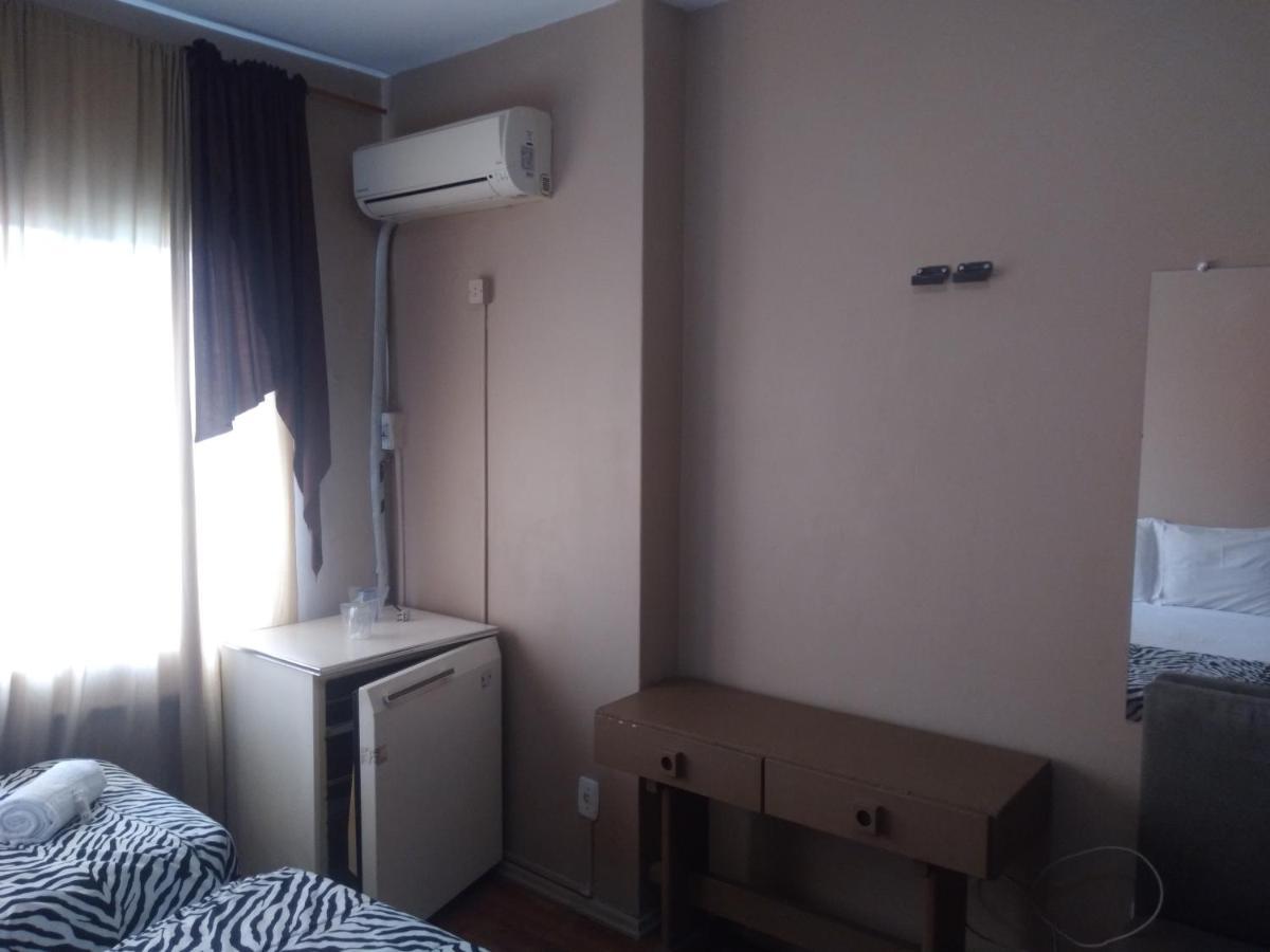 Fronteira Hotel ซังตานา โด ลิฟวราเมงโต ภายนอก รูปภาพ