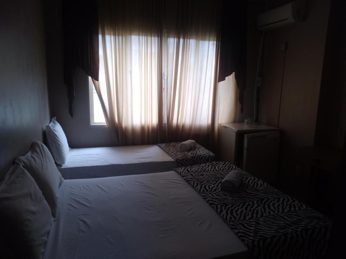 Fronteira Hotel ซังตานา โด ลิฟวราเมงโต ภายนอก รูปภาพ