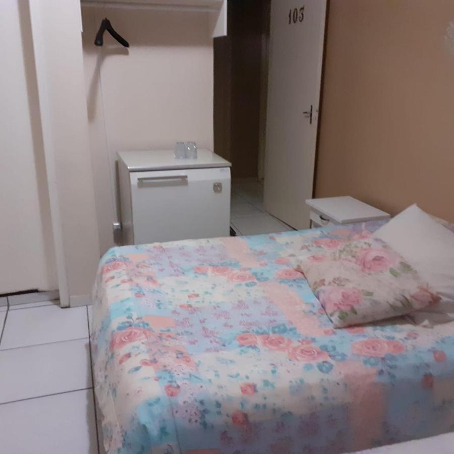 Fronteira Hotel ซังตานา โด ลิฟวราเมงโต ภายนอก รูปภาพ